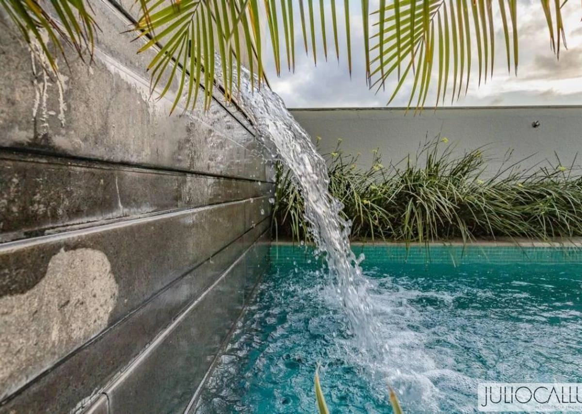 78 m² apartment with floor-to-ceiling windows and a bathtub — photo 47