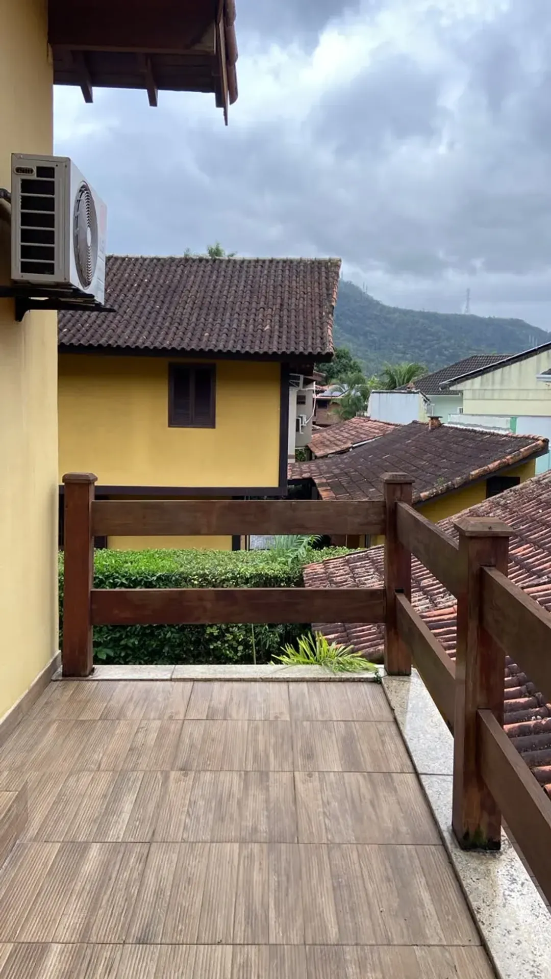 317 m² house with 3 suites, balcony grill and 3 parking — photo 31
