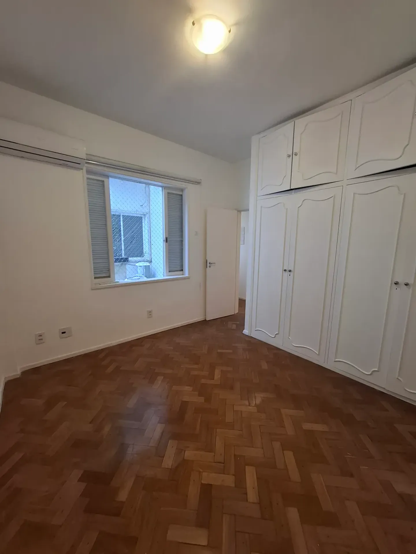 Apartment with 4 bedrooms, 4 bathrooms and 2 parking spaces — photo 25