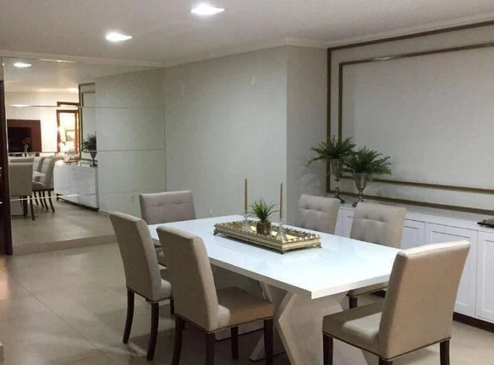 House in a gated community with 3 bedrooms and 240 m² — photo 5