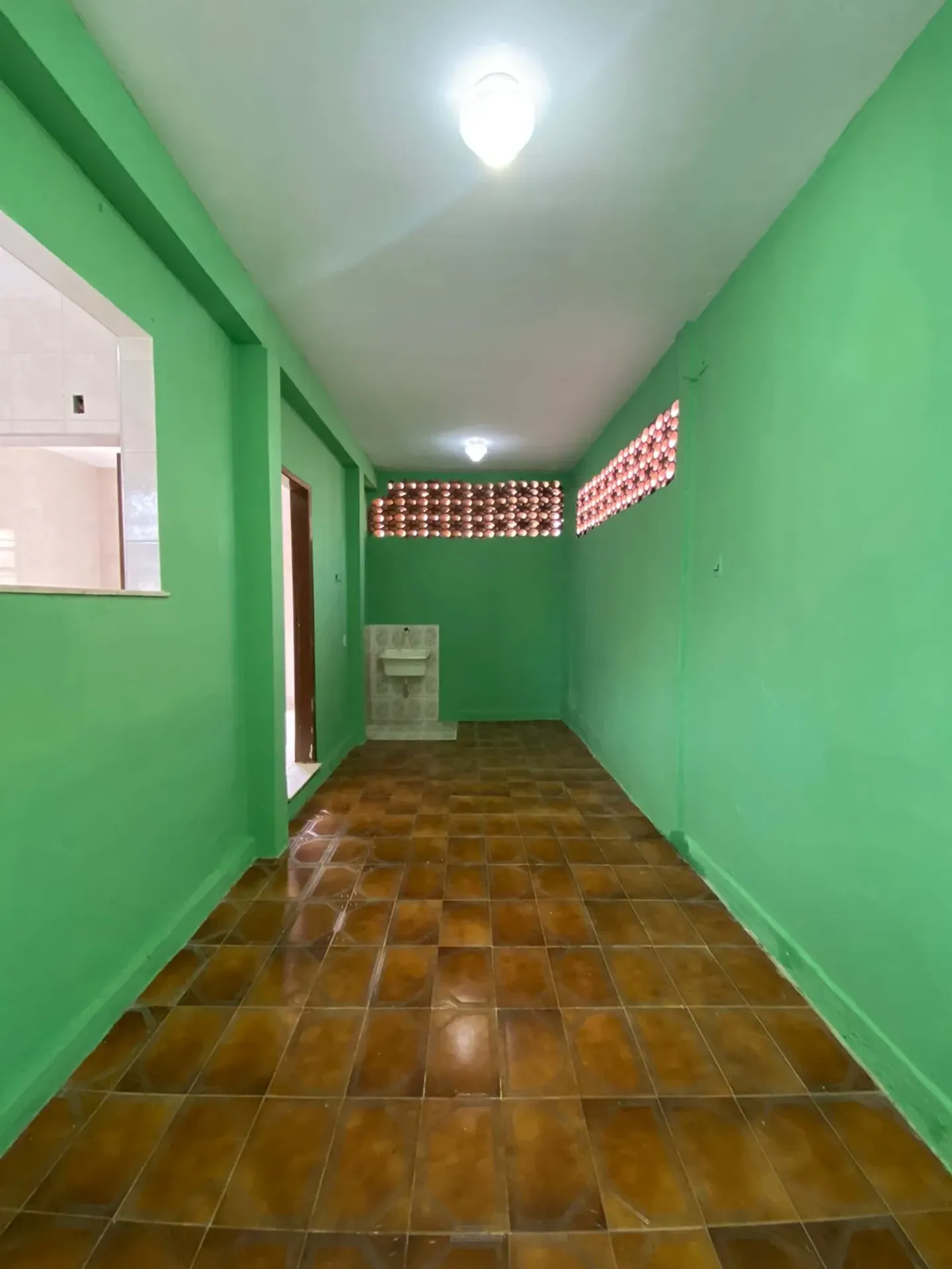 Casa sin muebles con 2 dormitorios y balcón — photo 34