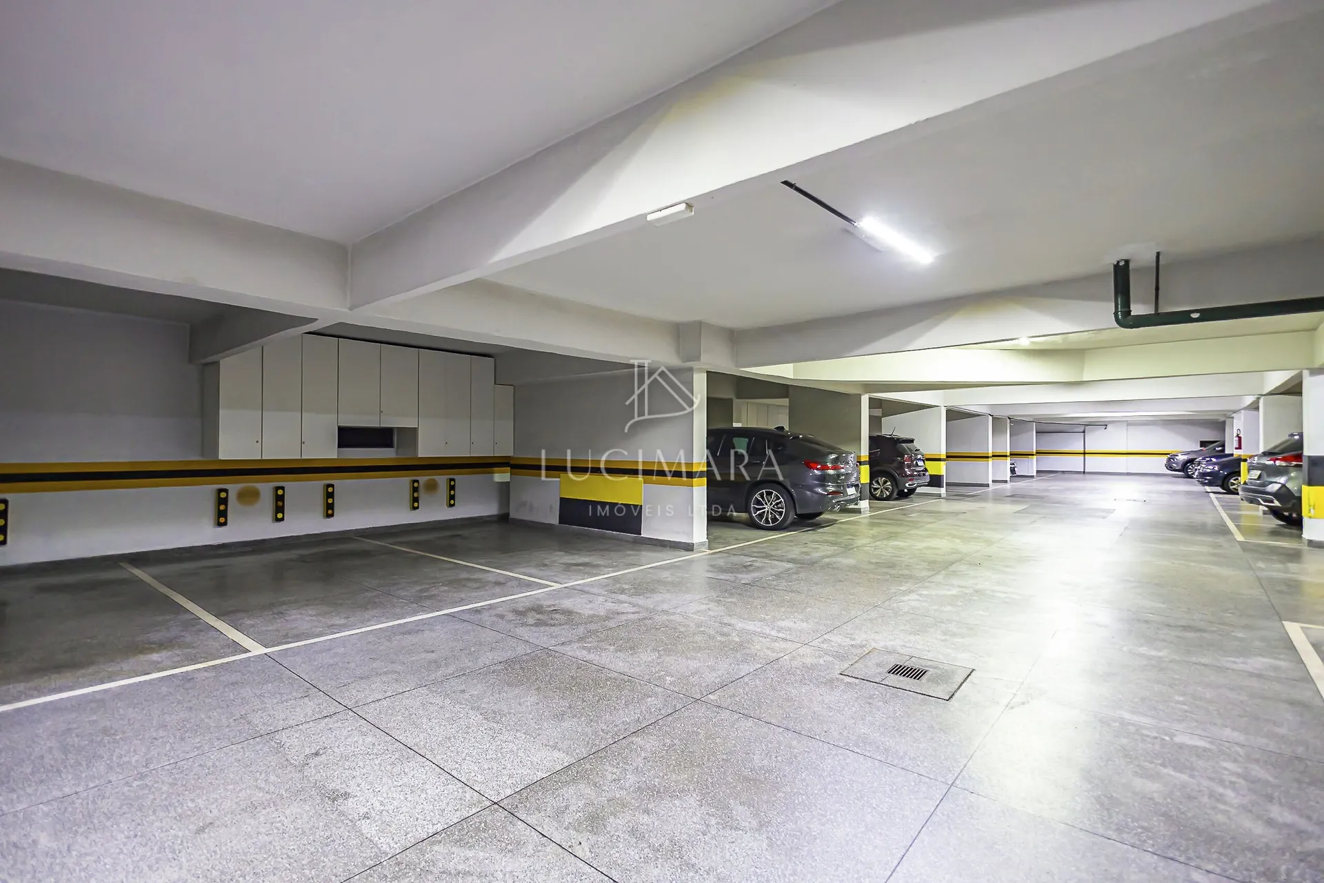 Незамеблированная квартира с 4 спальнями 427 м² — photo 73