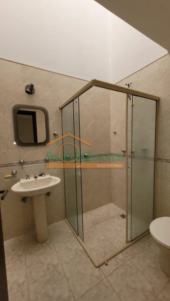 3-bedroom house with suite and separate closed kitchen — photo 23