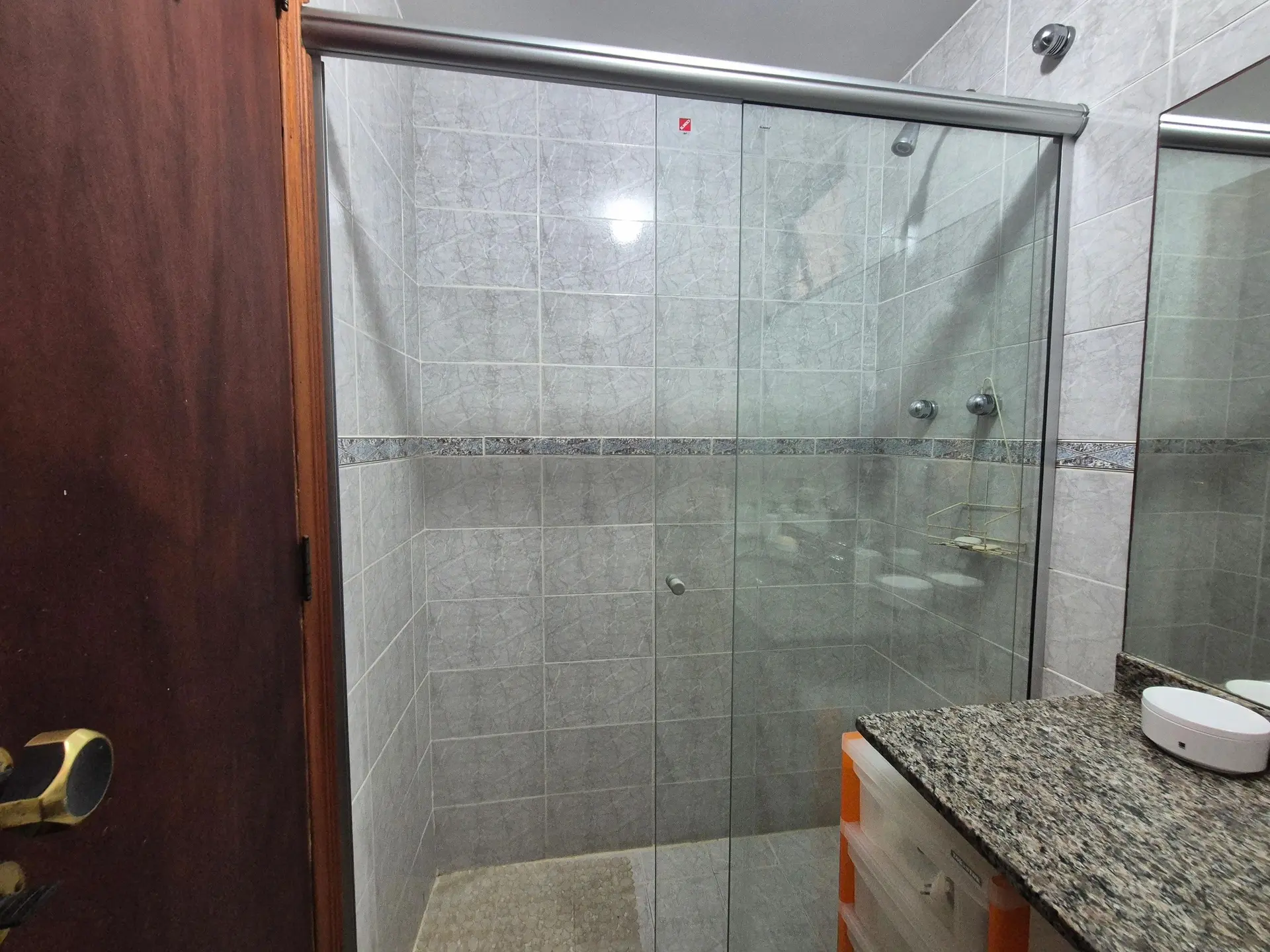 Glass-enclosed balcony in a 2-bedroom apartment, 84 m² — photo 35