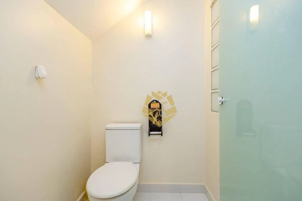 Меблированный дом: 4 спальни с санузлом и 7 ванных — photo 48