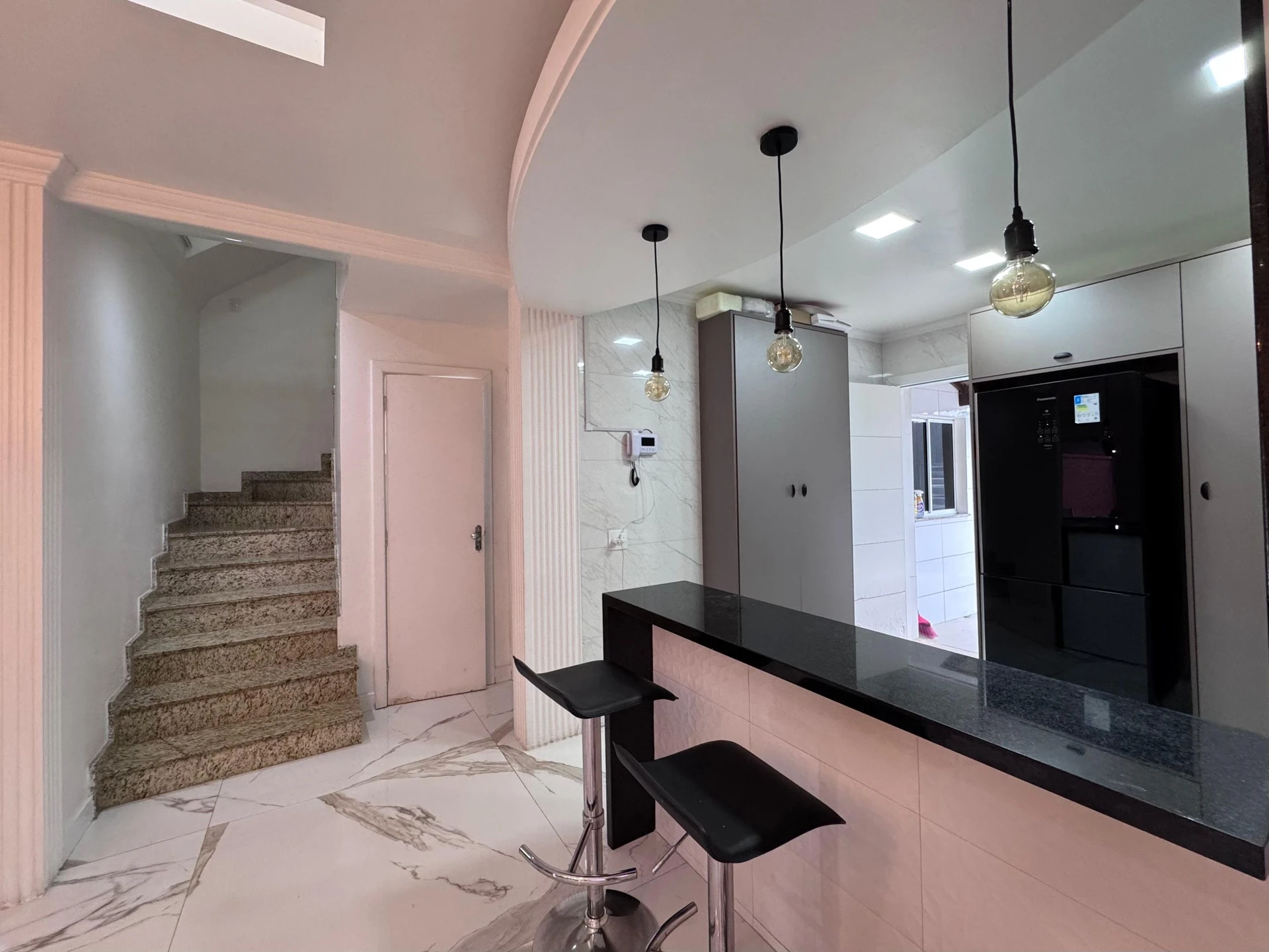 Furnished house with 5 bedrooms and 5 bathrooms — photo 46