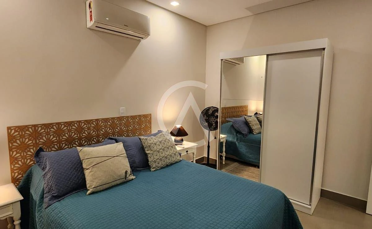 One-bedroom apartment with a water view in Florianópolis — photo 36