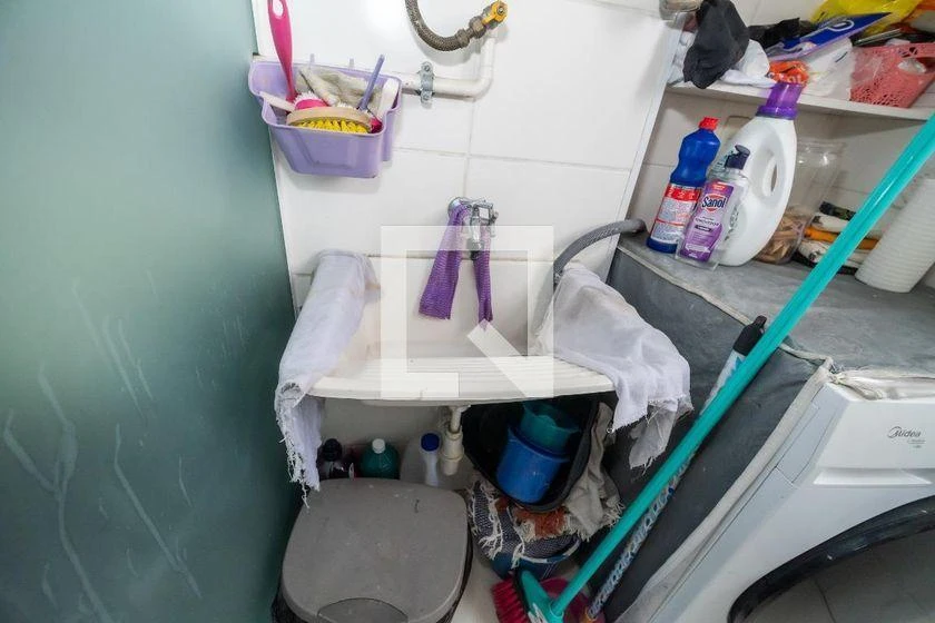 One-bedroom apartment with a washing machine — photo 6