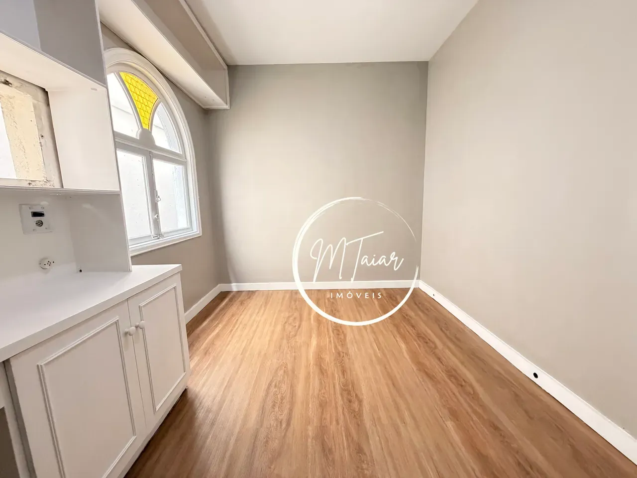 Рабочее место и 4 спальни: квартира 145 м² — photo 13