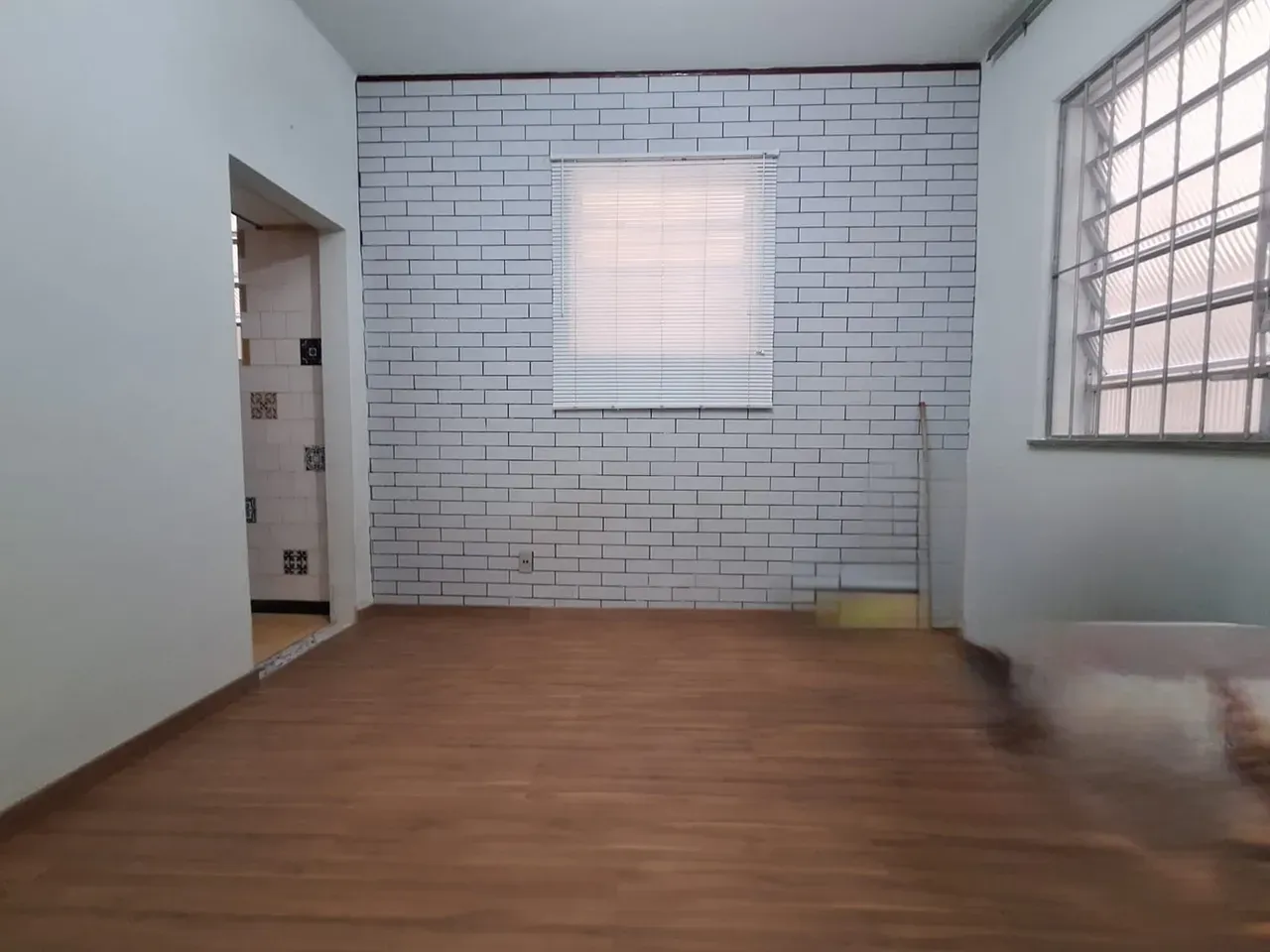 Apartment on the 1st floor with wood or laminate floors — photo 20