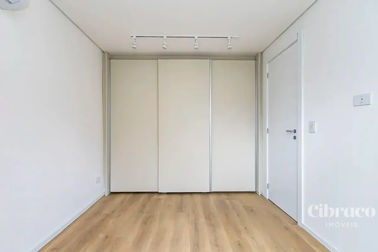 Apartamento de 1 dormitorio con balcón en el 2º piso — photo 18