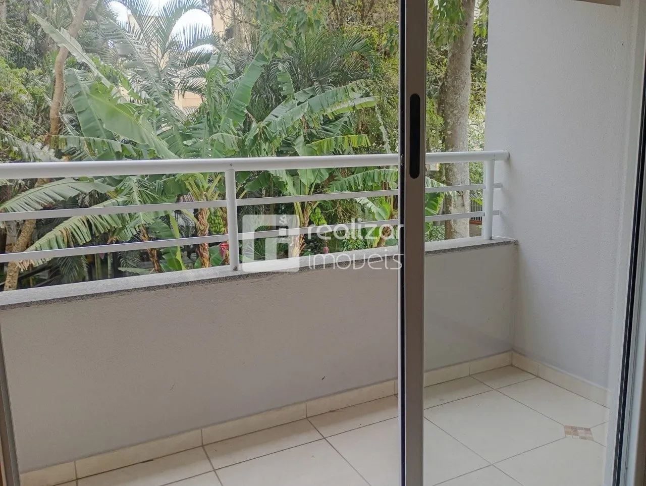 Apartamento de 2 dormitorios con balcón y 1 plaza — photo 27