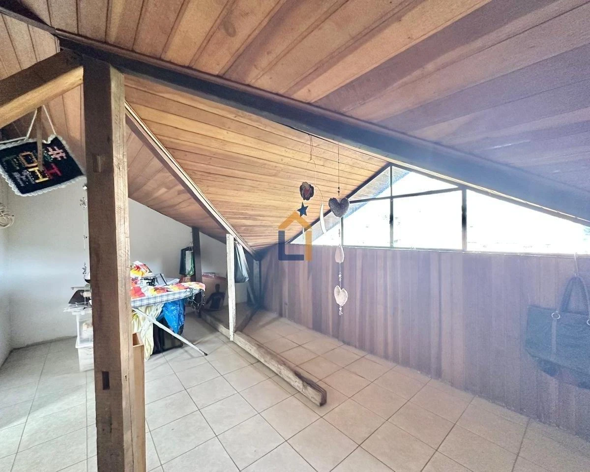 5-bedroom house with a home office — photo 46