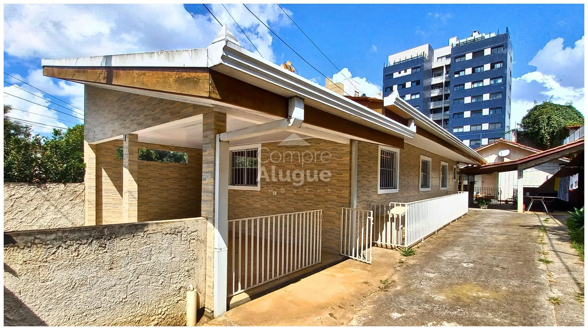 Casa con 3 dormitorios y rincón de cocina compacto — photo 25