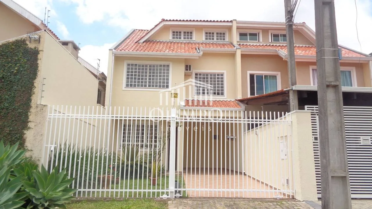 3-bedroom house with a walk-in closet in Curitiba — photo 6