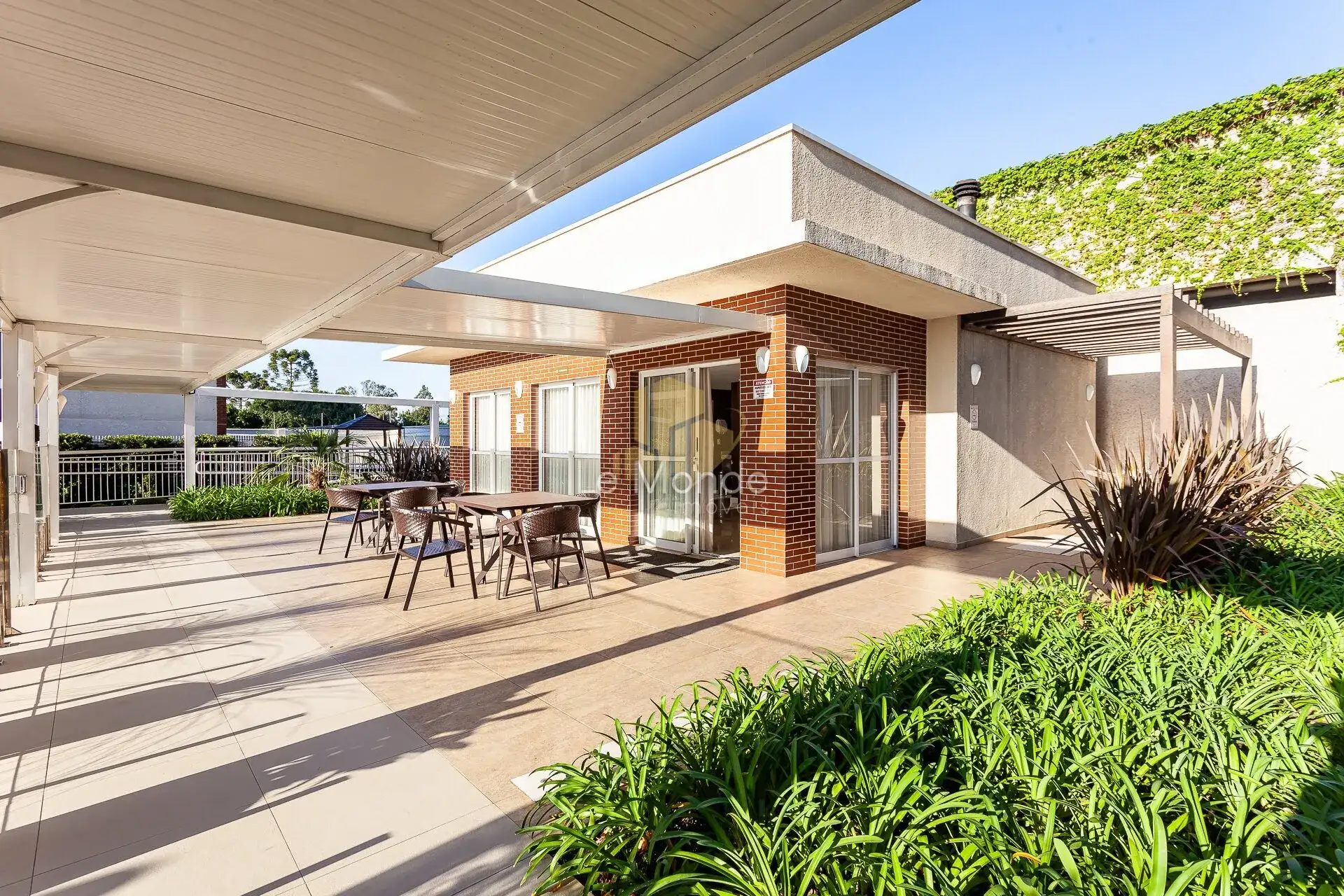 2-bedroom apartment with a balcony — photo 33