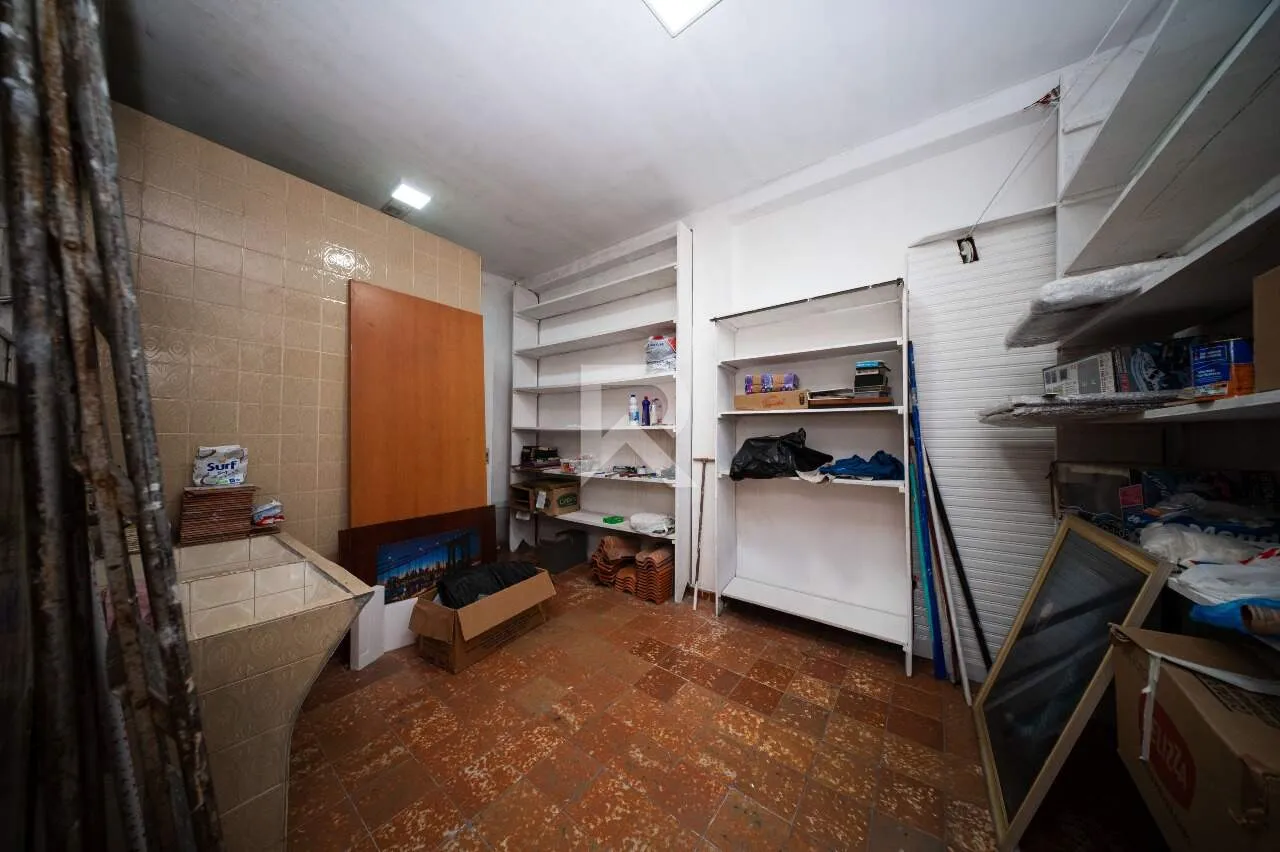 Rental house with laundry area and 5 bedrooms — photo 17