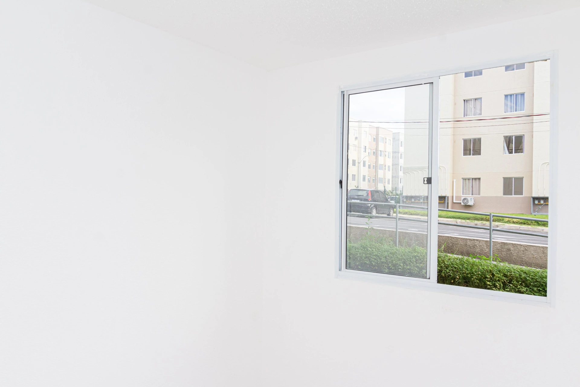 Apartamento de 2 habitaciones con balcón y jardín privado — photo 10