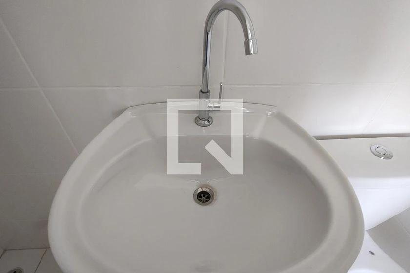 Apartamento de 59 m² com 2 quartos e varanda — photo 44