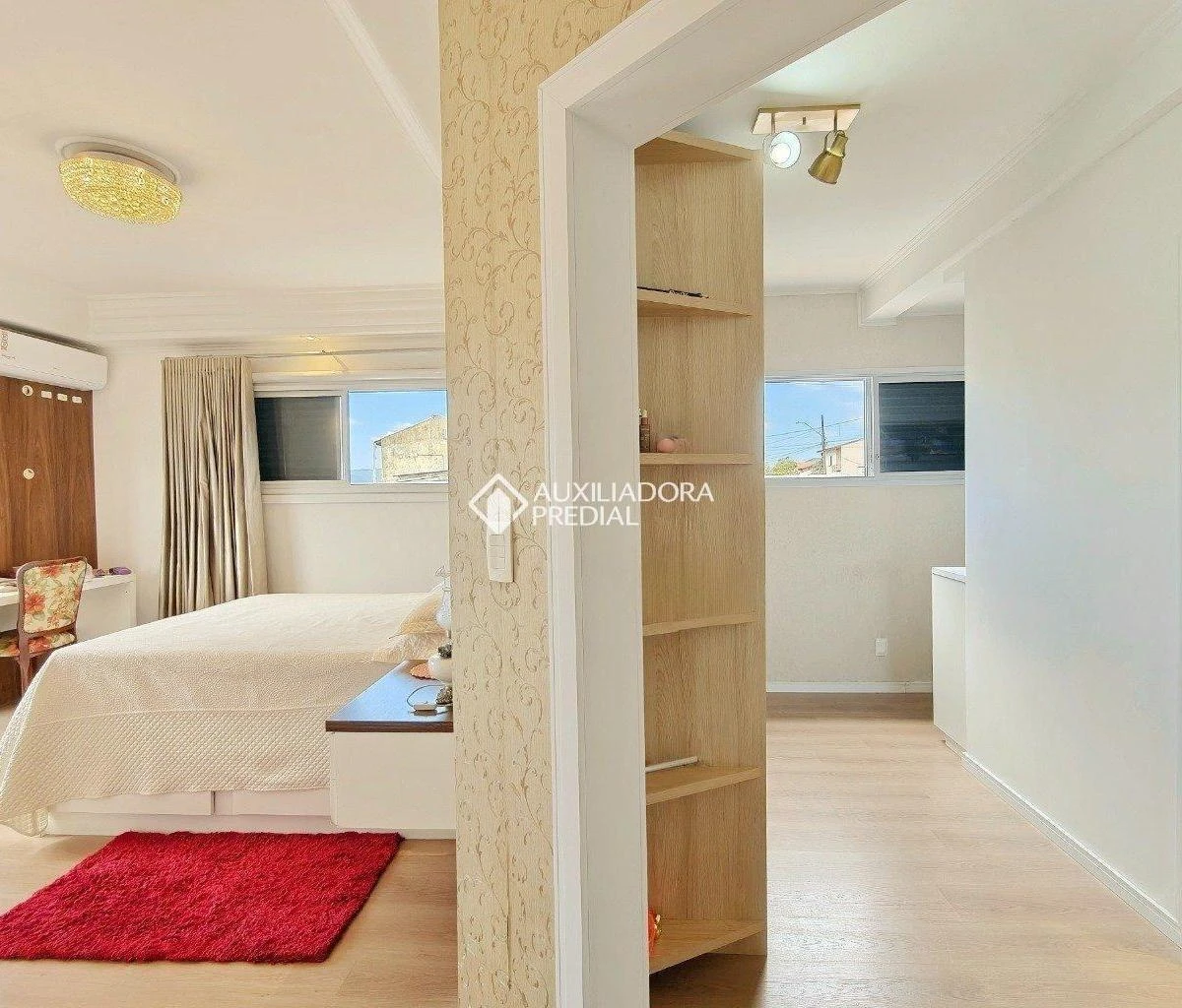 Water view in a 4-bedroom house, 320 m² — photo 26