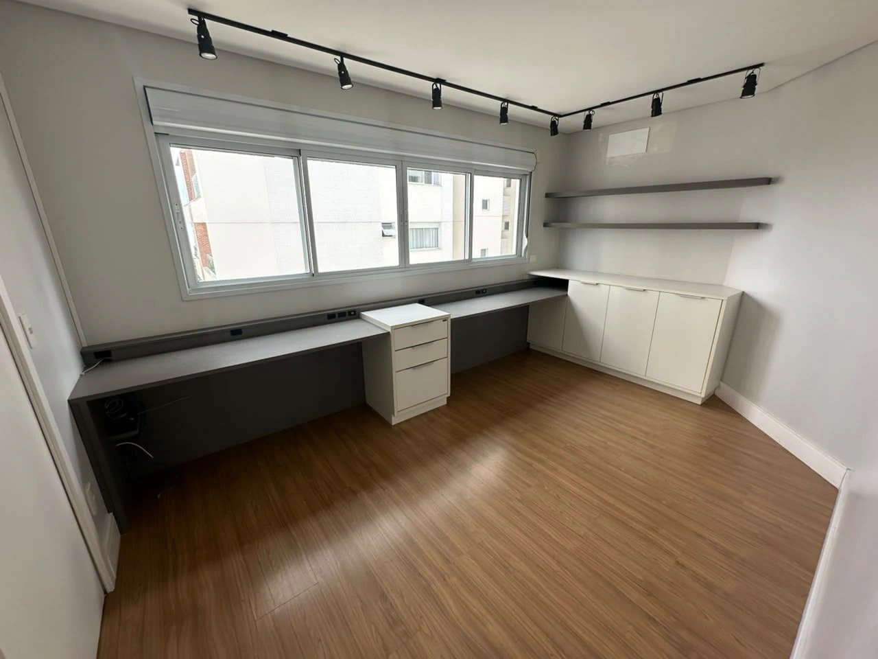 Ванна и 4 спальни: квартира 324 м² — photo 11