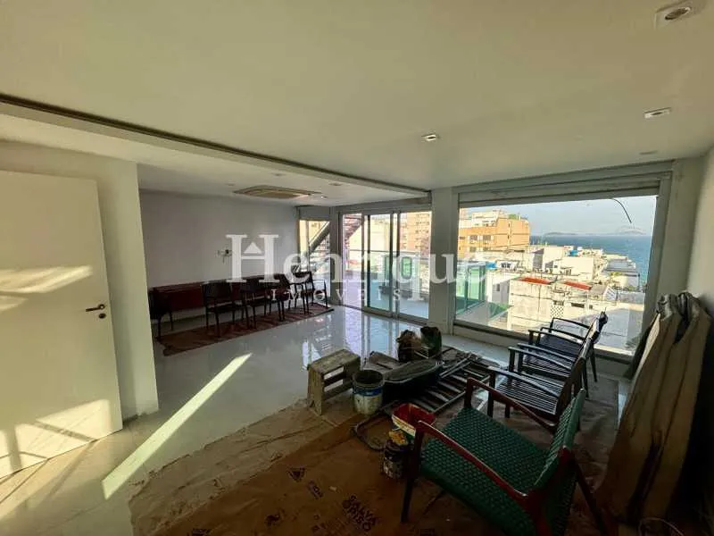 Triplex penthouse with 3 bedrooms and 3 bathrooms — photo 16