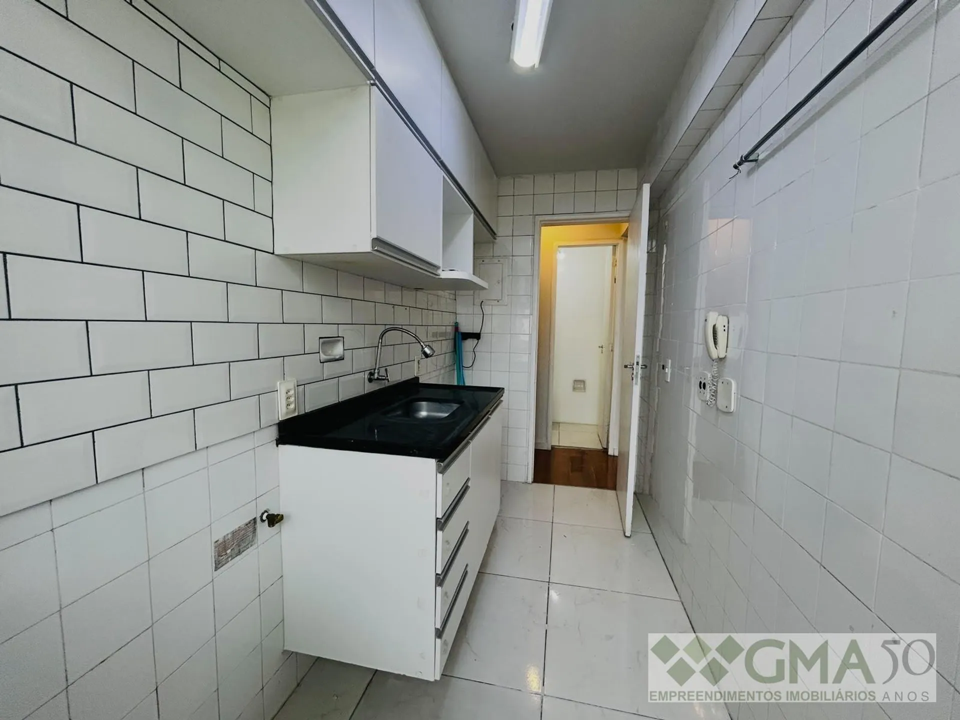 2-bedroom apartment with a washing machine — photo 8