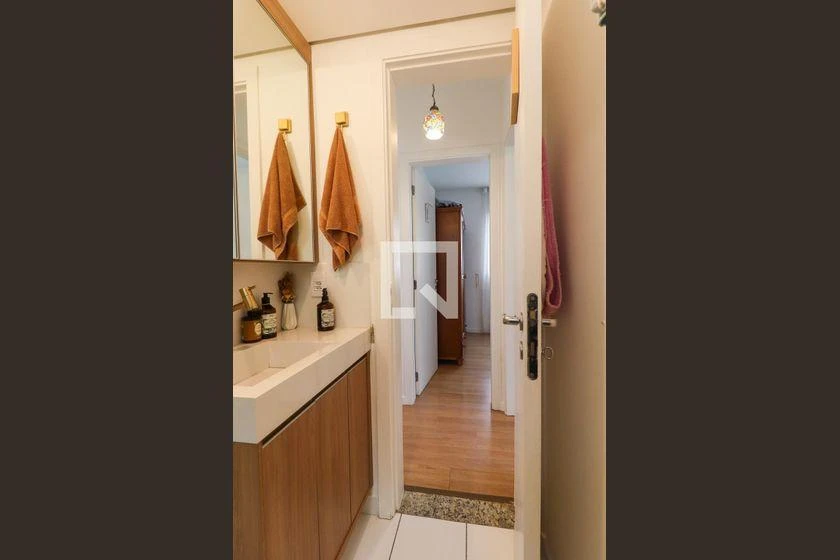 2-bedroom apartment with a glass-enclosed balcony — photo 43