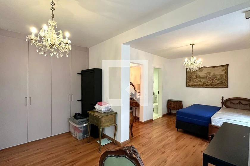 214 m² apartment with 4 bedrooms and 2 parking spaces — photo 25