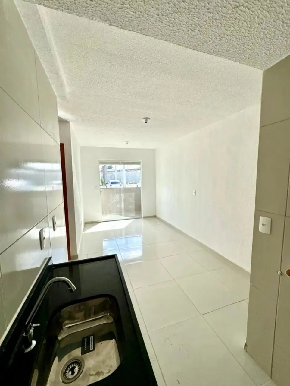 2-bedroom apartment in a building with a gym — photo 6