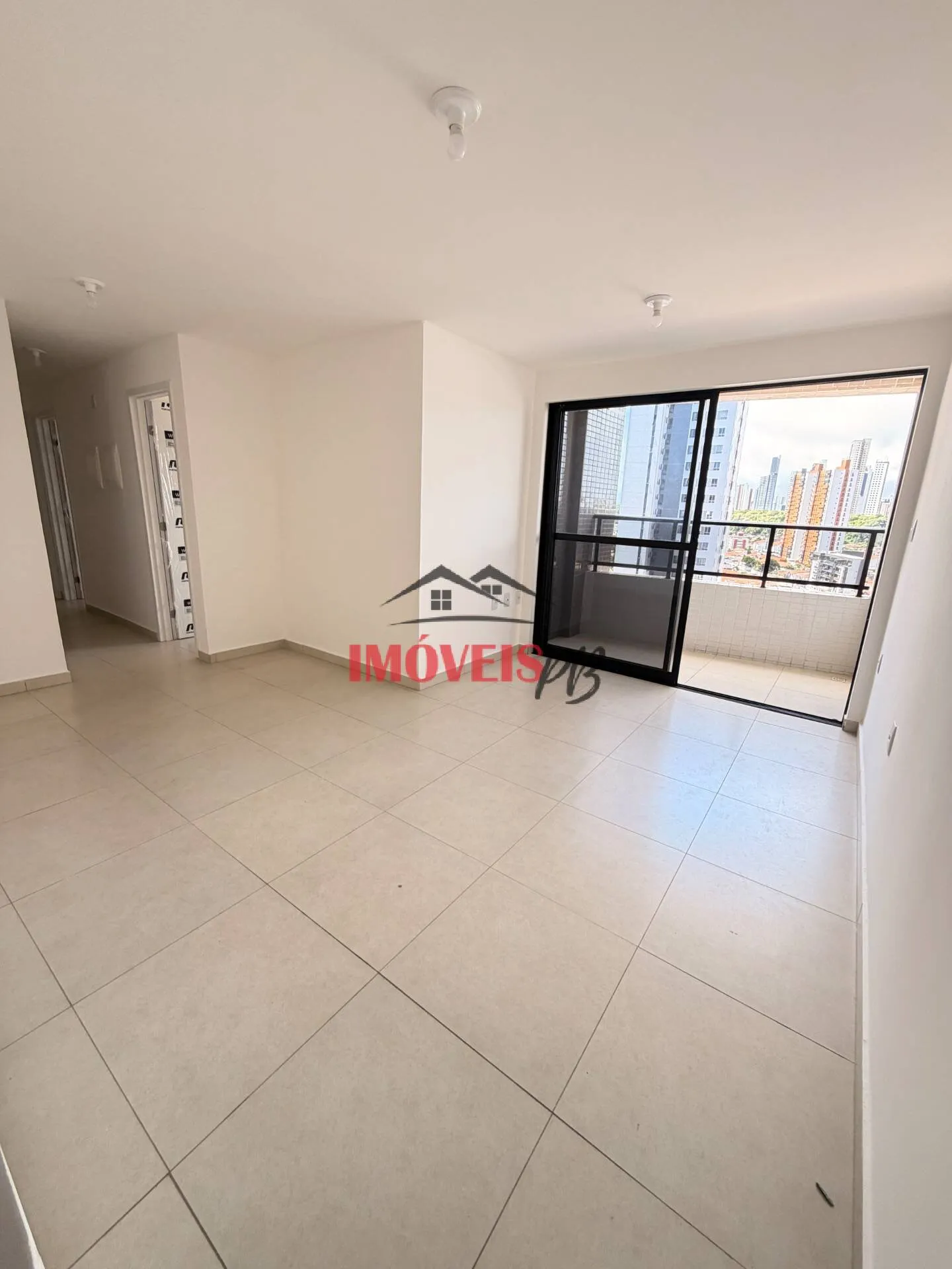 Apartamento de 3 quartos com suíte e varanda — photo 7