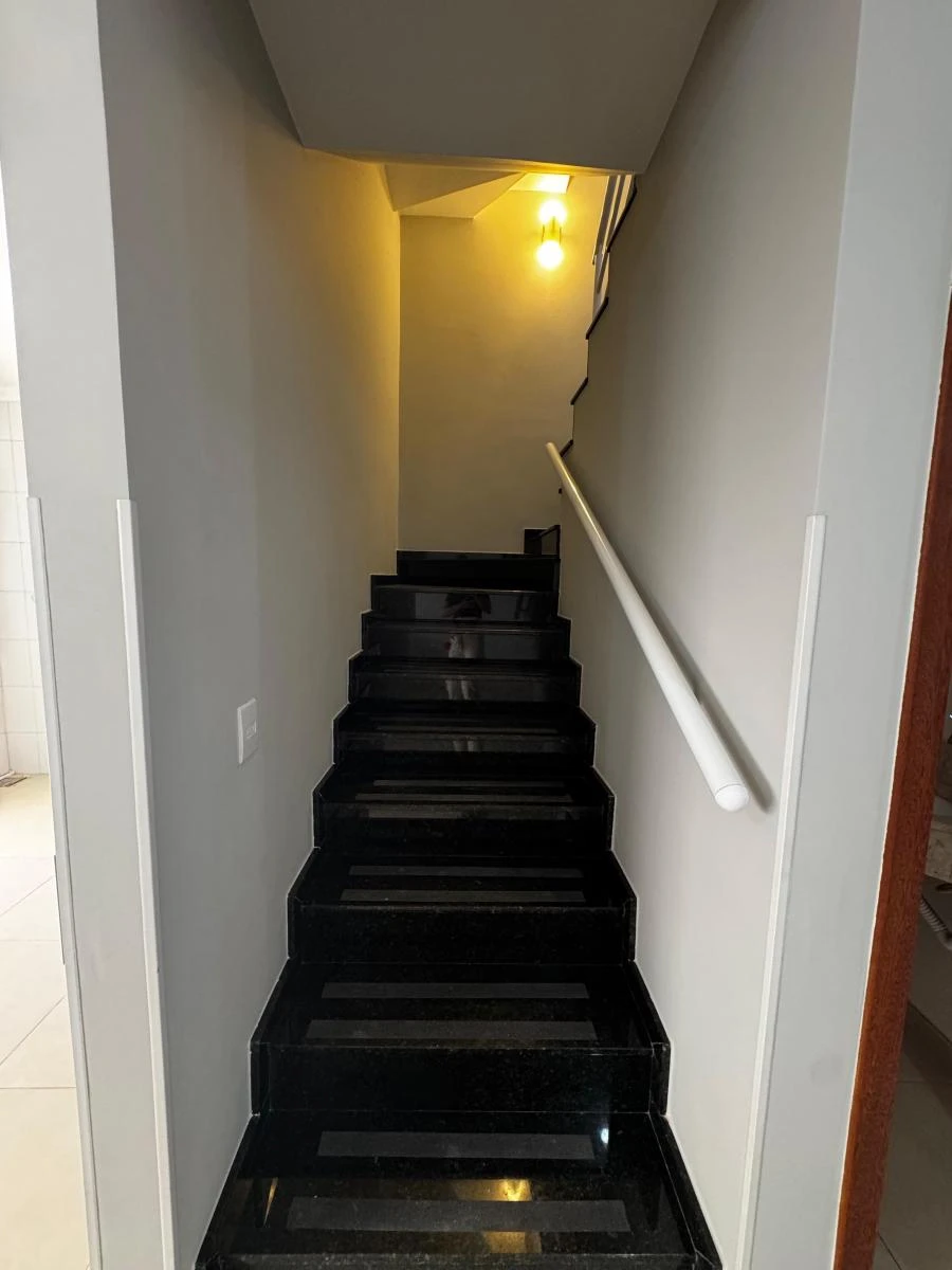 Casa de 3 quartos com varanda envidraçada — photo 30