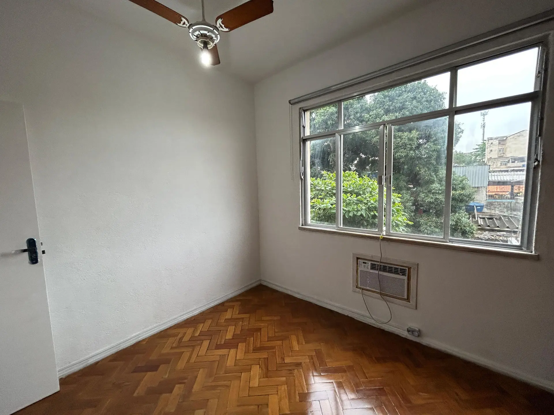 Apartamento sem mobília com 2 quartos e 1 banheiro — photo 18
