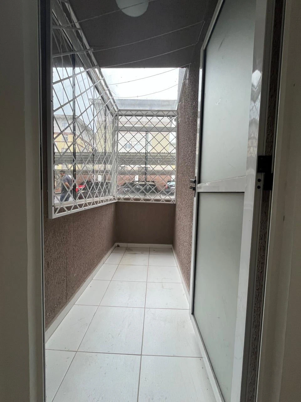 Apartment, 45 m², with a glass-enclosed balcony — photo 14