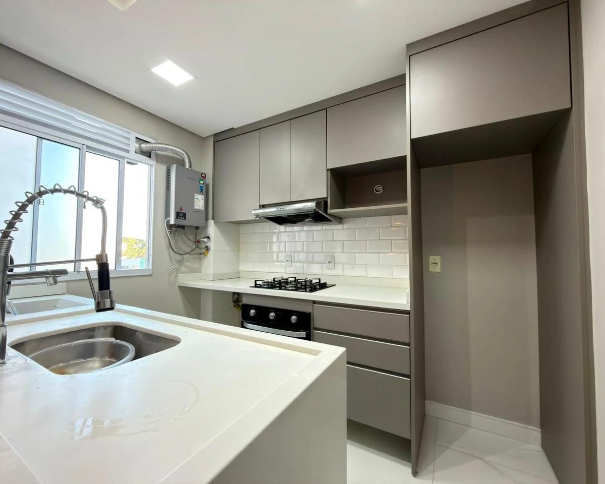 2-bedroom apartment with a home office