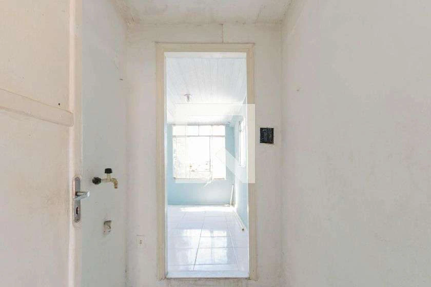 70 m² rental apartment with 1 bedroom and 1 bathroom — photo 2