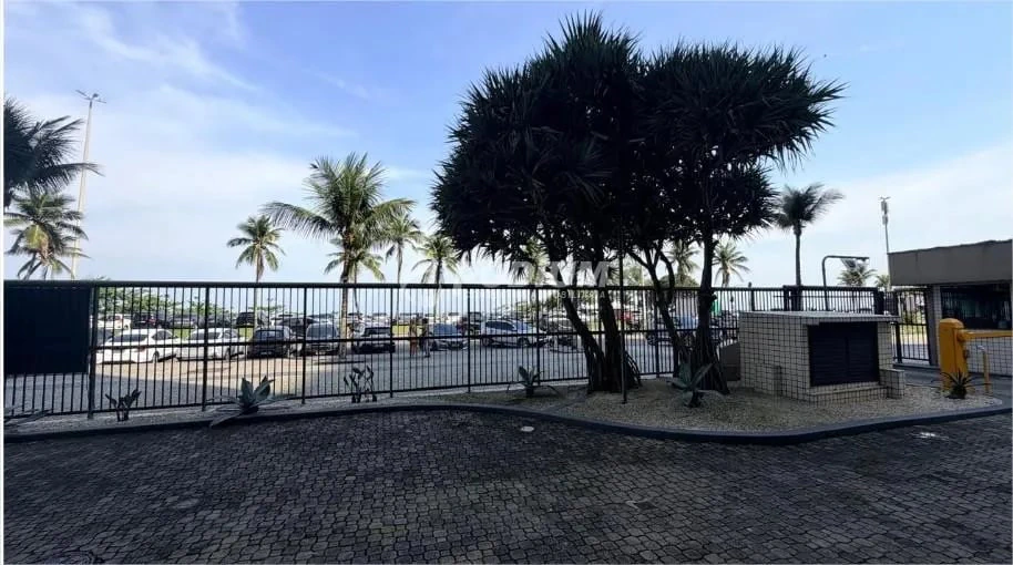 Квартира 140 м² с застеклённым балконом и видом на воду — photo 12