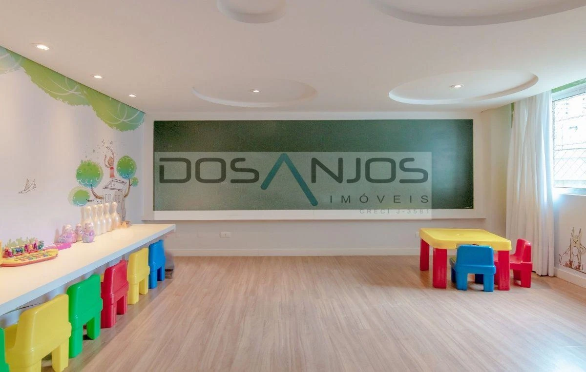 3-bedroom apartment in a building with a gym — photo 13