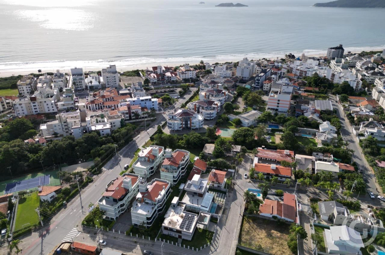 Apartamento de 3 quartos de 203 m² com churrasqueira privativa — photo 2