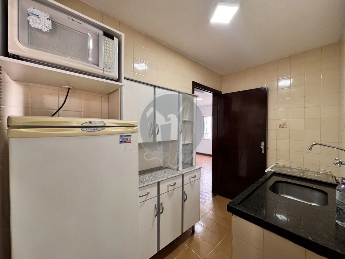 Деревянный пол или ламинат и 1 спальня: квартира 38 м² — photo 5