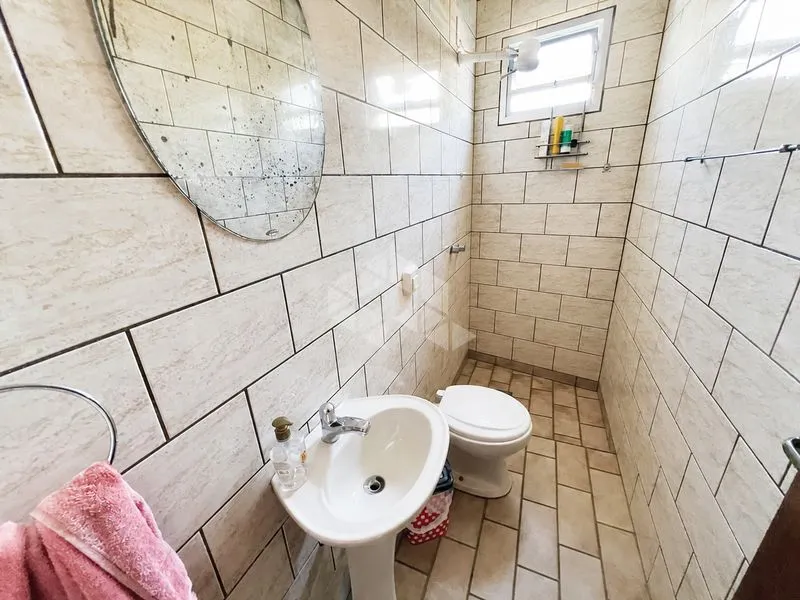 Furnished house, 350 m², with a water view — photo 10