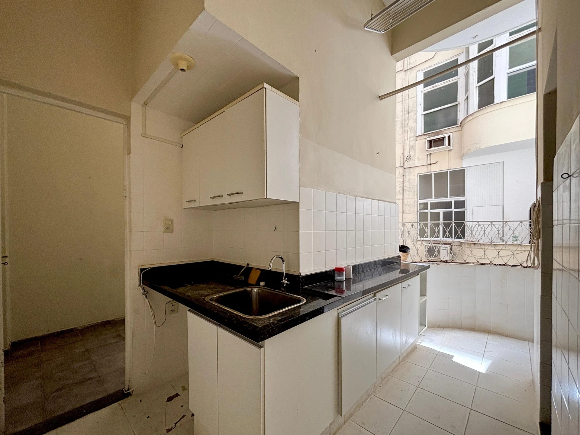 3-bedroom apartment with 2 bathrooms — photo 29