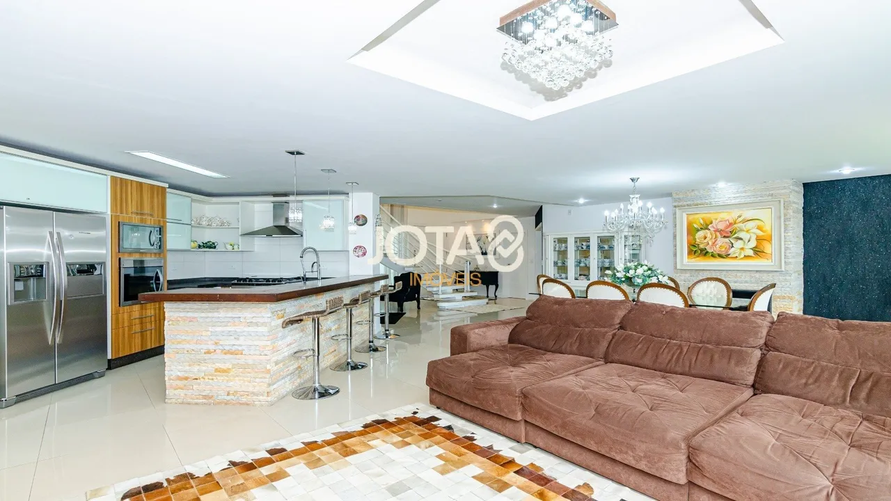 Furnished house with 3 en-suite bedrooms and open kitchen — photo 8