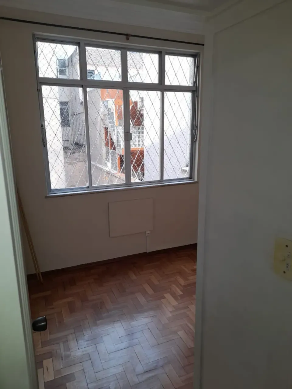2-bedroom apartment with a walk-in closet — photo 18