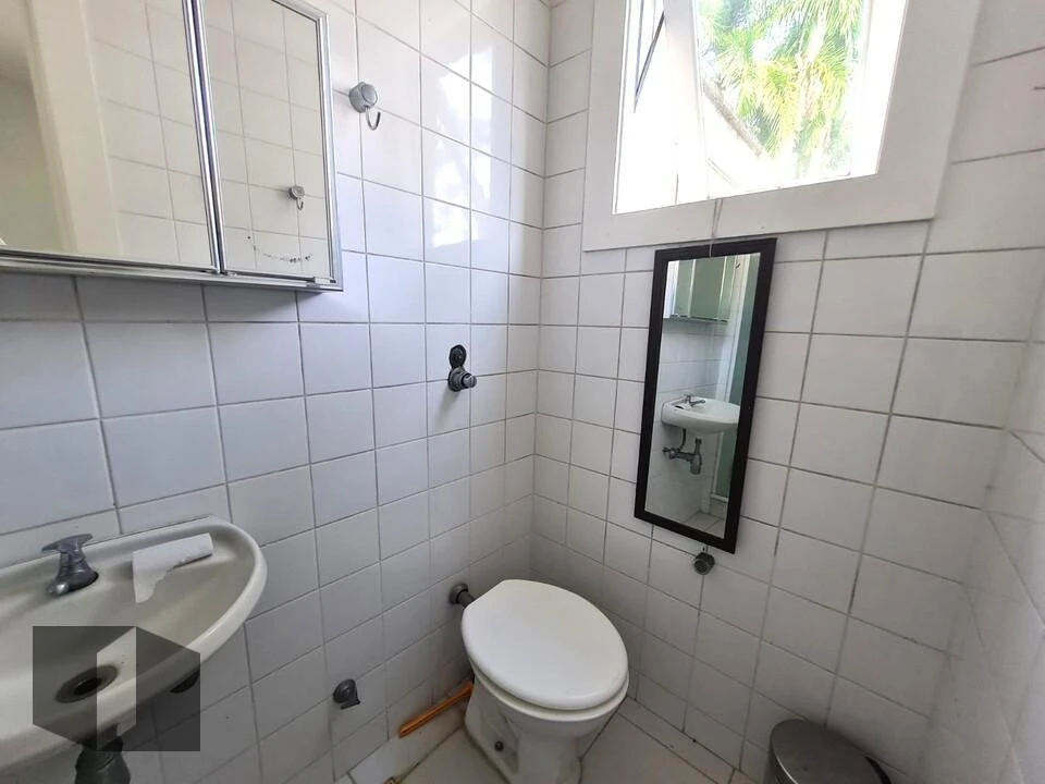 Furnished house with 690 m², 6 bedrooms and 11 baths — photo 25