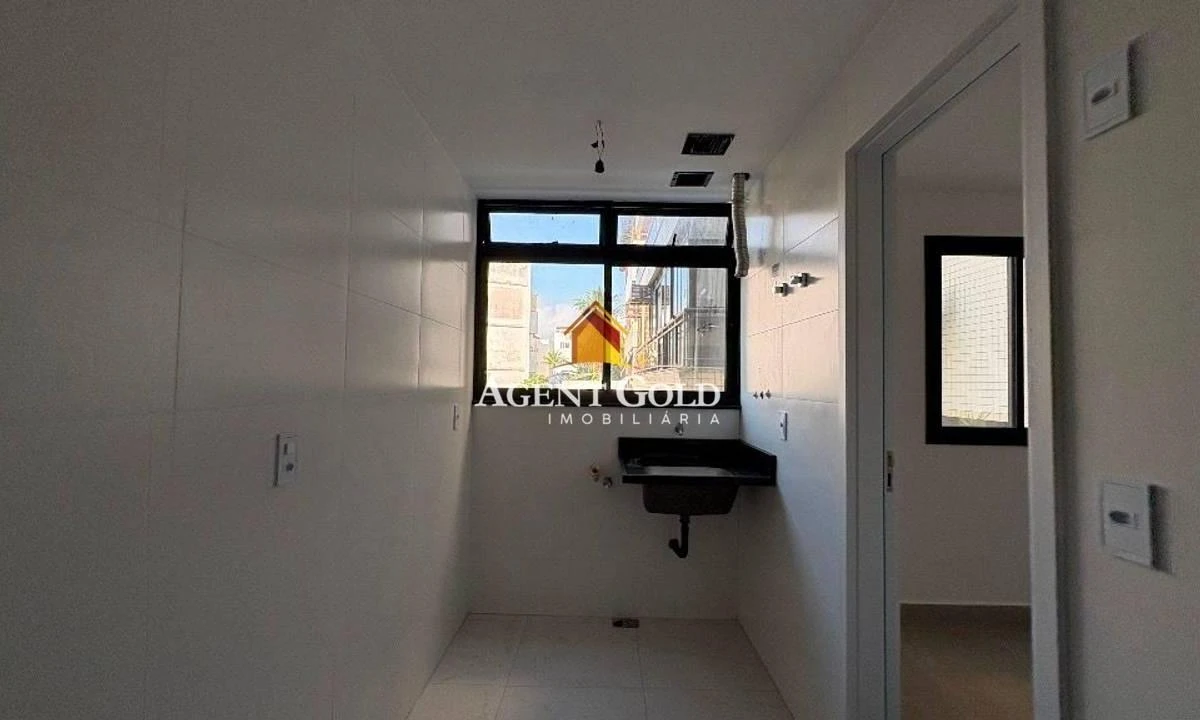 3-bedroom apartment, 1 with its own bathroom, 127 m² — photo 13