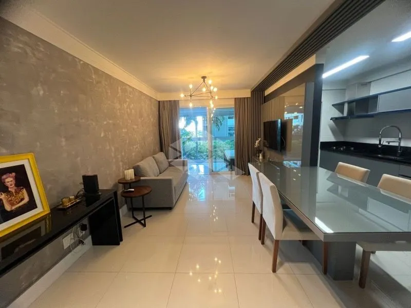 90 m² furnished apartment with 2 en-suite bedrooms