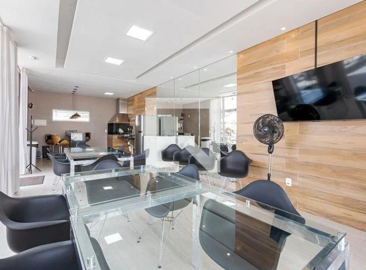 2-bedroom apartment with open-plan kitchen and 2 parking spots — photo 7