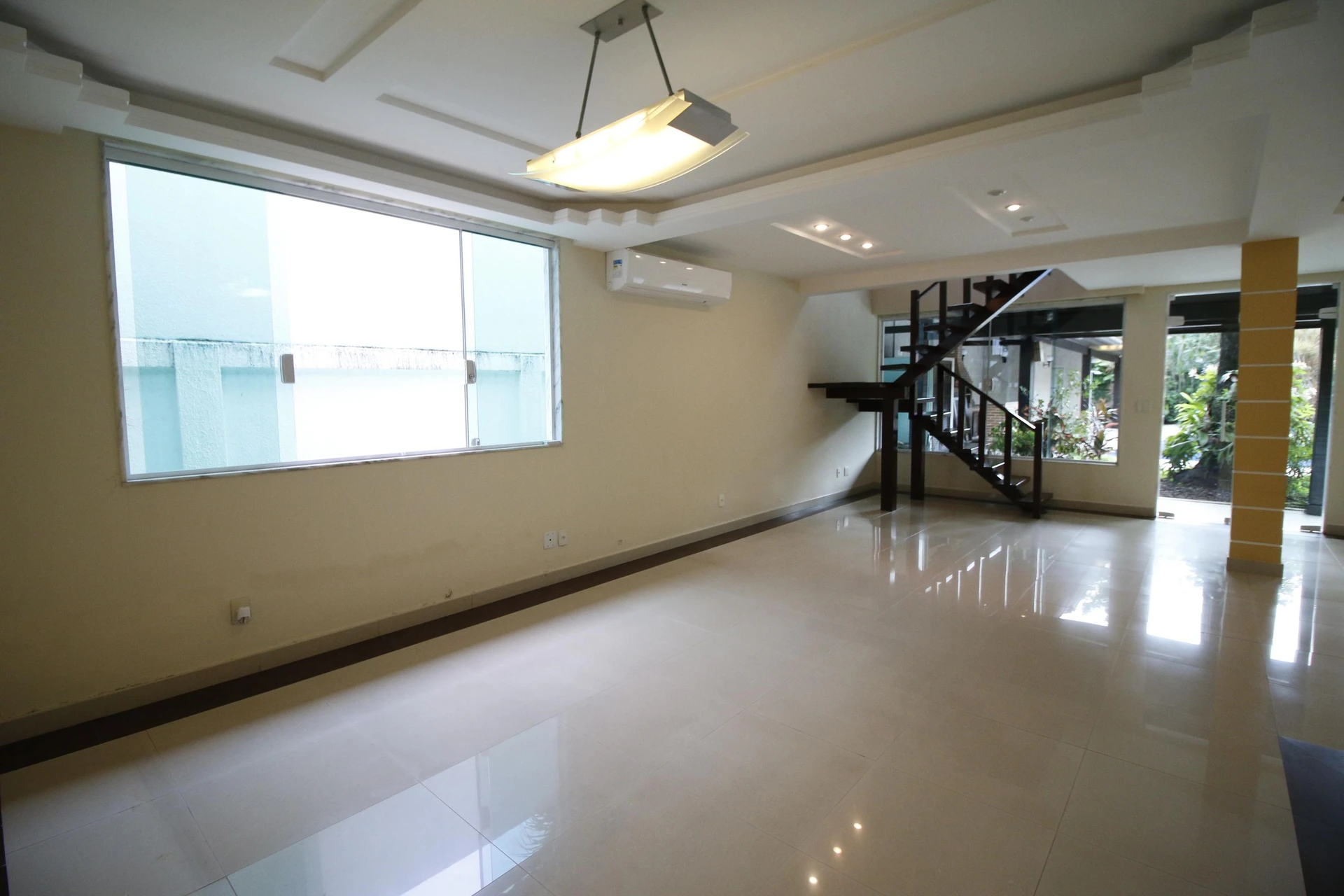 3-bedroom house with a garden — photo 6