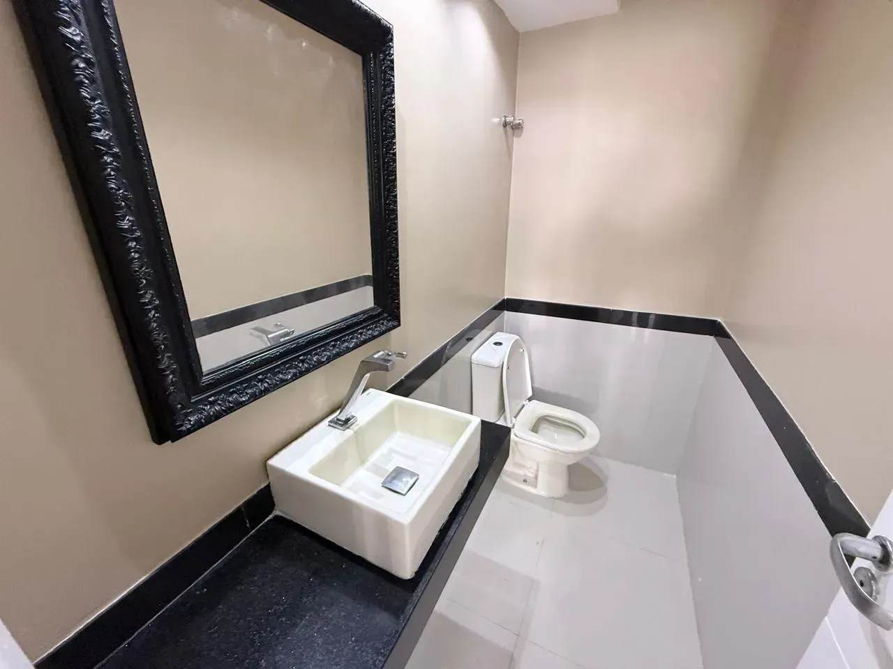 4 quartos e closet: casa de 280 m² — photo 6